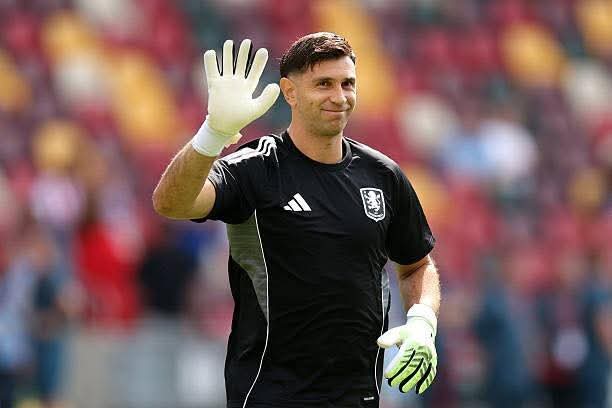 مانشستر يونايتد يضغط بقوة لضم ايميليانو مارتينيز