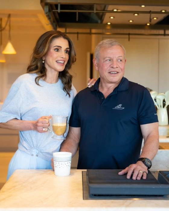 الدكتور الخصيلات يهنئ جلالة الملكة رانيا بعيد ميلادها الميمون