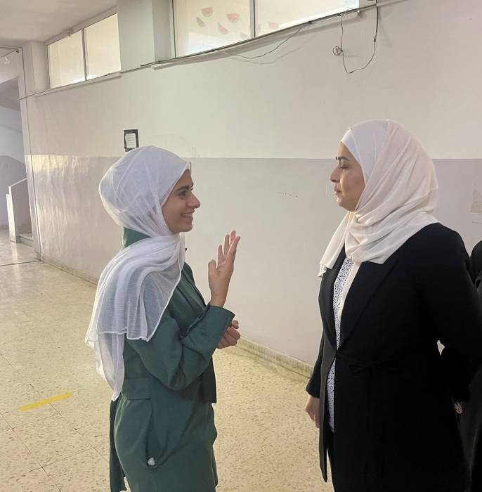 الخريشا تتابع دوام طالبات التعليم التقني المهني BTEC في مدرسة الأميرة ثروت الثانوية للبنات.