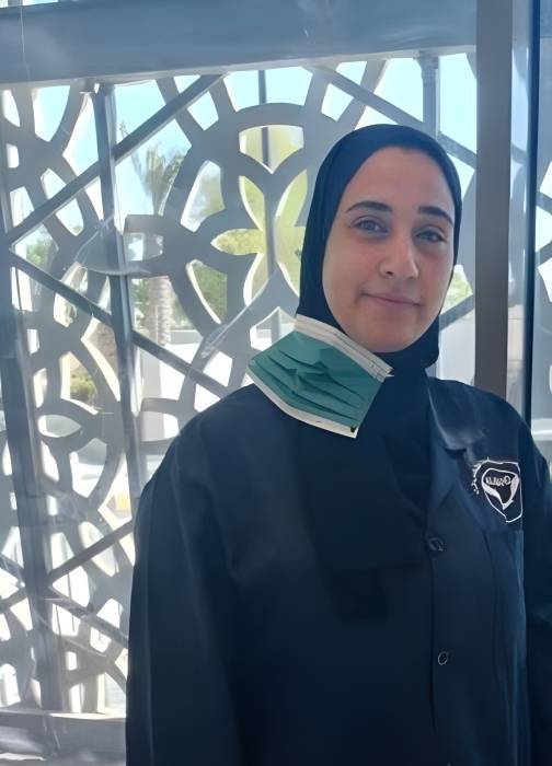 هبة تعثر على آلاف الدولارات وتكتب درساً في الأمانة