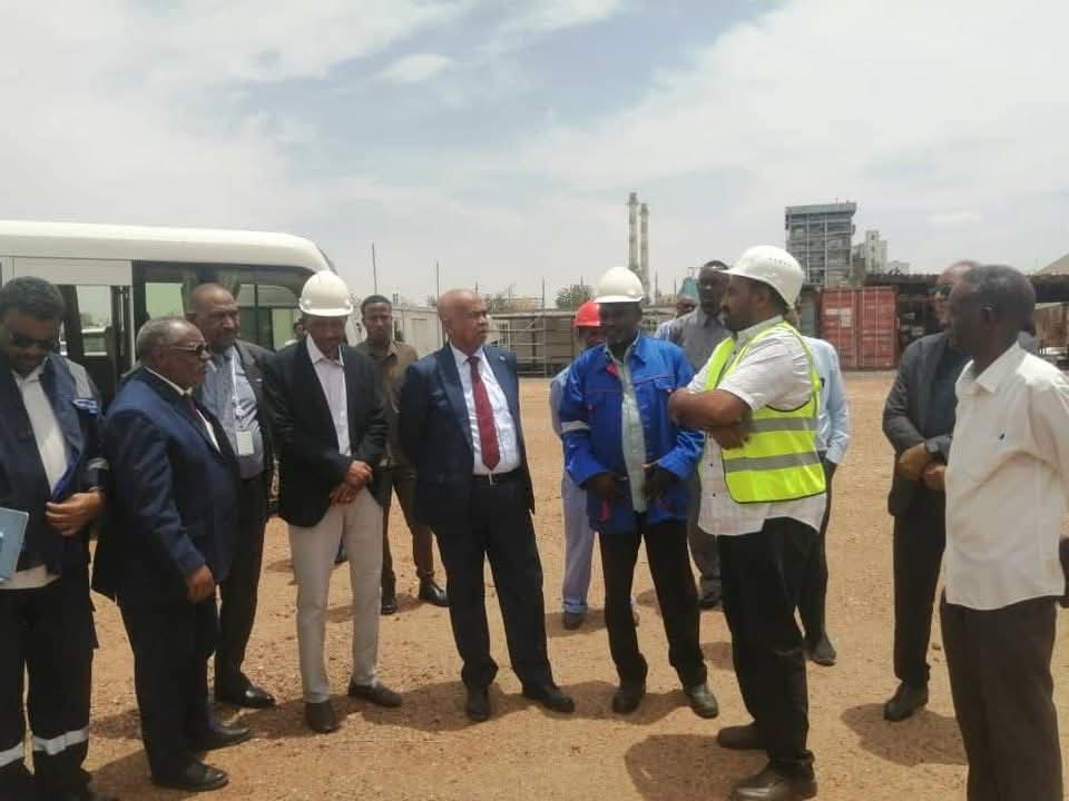 وزير الطاقة والنفط: قطاع الكهرباء حقق إنجازات مهمة رغم الظروف الاستثنائية