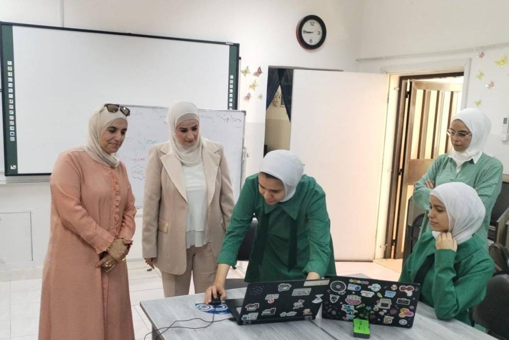 السواريس تطلق لقب سفراء BTEC على طالبات المستوى2الصف الثاني الثانوي في مدرسة عائشة ام المؤمنين الثانوية المختلطة.