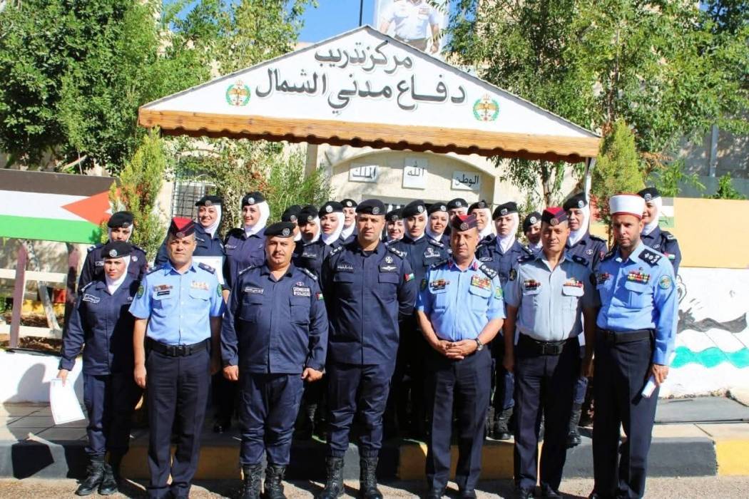 العميد الحمايدة يرعى تخريج دورة إعداد العاملين بالنجدة الاستثنائية