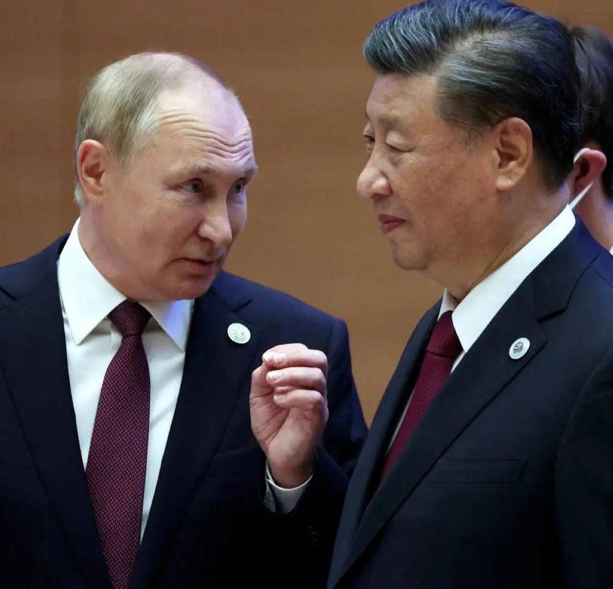 ميكروفون مفتوح يفضح حوار بوتين وشي عن الخلود وقيادة العالم!