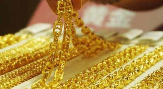 ارتفاع أسعار الذهب 40 قرشا بالأردن الخميس