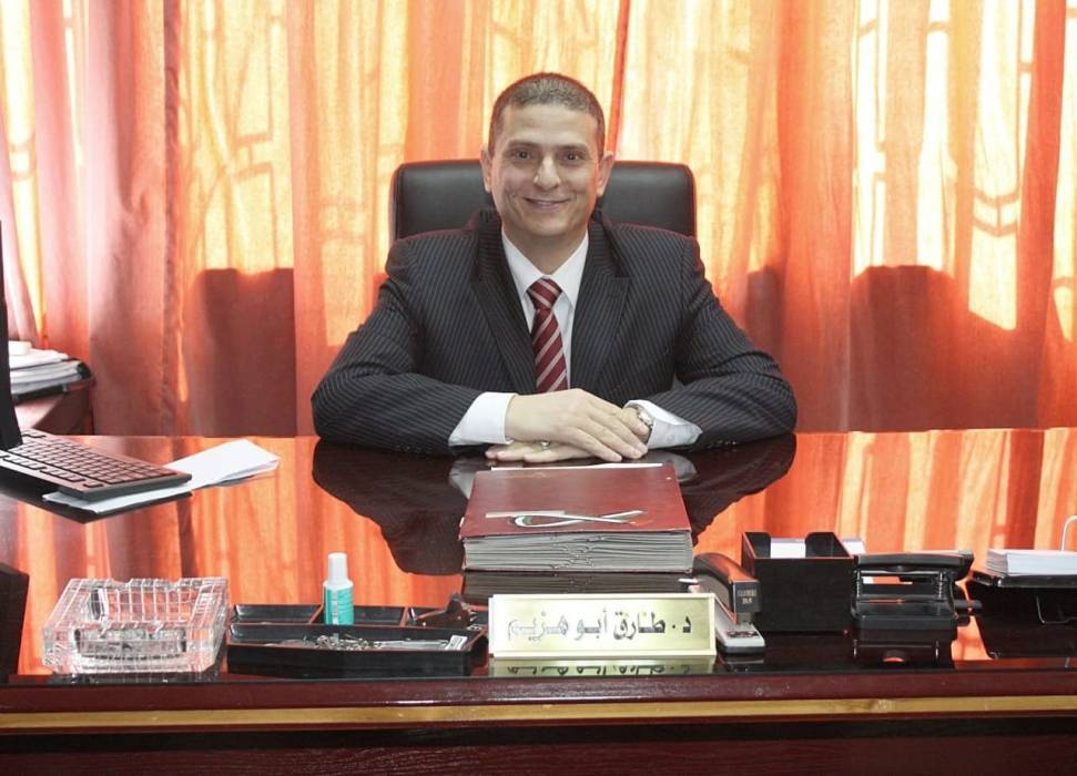 قطيشات يهنئ الأستاذ الدكتور طارق ابو هزيم بتعيينه عميدًا لكلية الأميرة عالية الجامعية