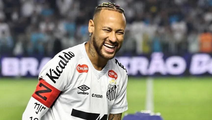 رجل أعمال برازيلي يوصي بمليار دولار لنيمار دا سيلفا