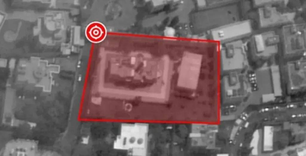 الجيش الإسرائيلي يعلن اغتيال وزيري الدفاع والداخلية و10 قيادات حوثية بارزة بصنعاء (الصور)