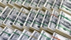 توقعات خفض الفائدة تعمّق خسائر الدولار
