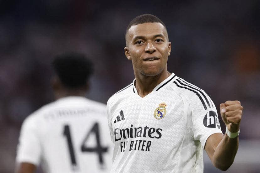 مايكل اوين: مبابي هو الأفضل في العالم