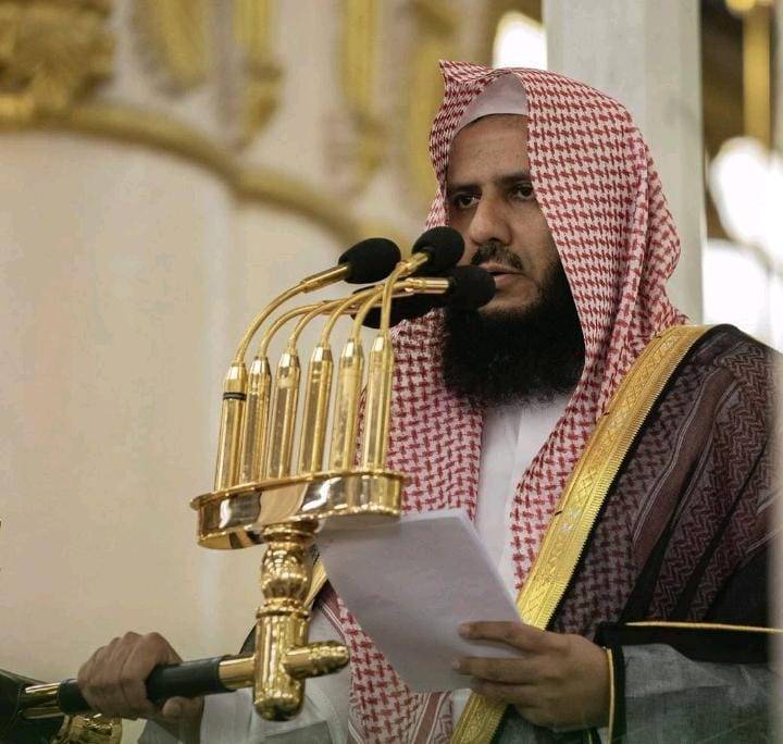 إمام المسجد النبوي الدكتور خالد المهنا يؤكد في خطبة الجمعة على نعمة التشريع وخطر الظلم