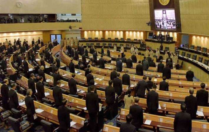 البرلمان التايلاندي ينتخب أنوتين شارنفيراكول رئيسًا للوزراء