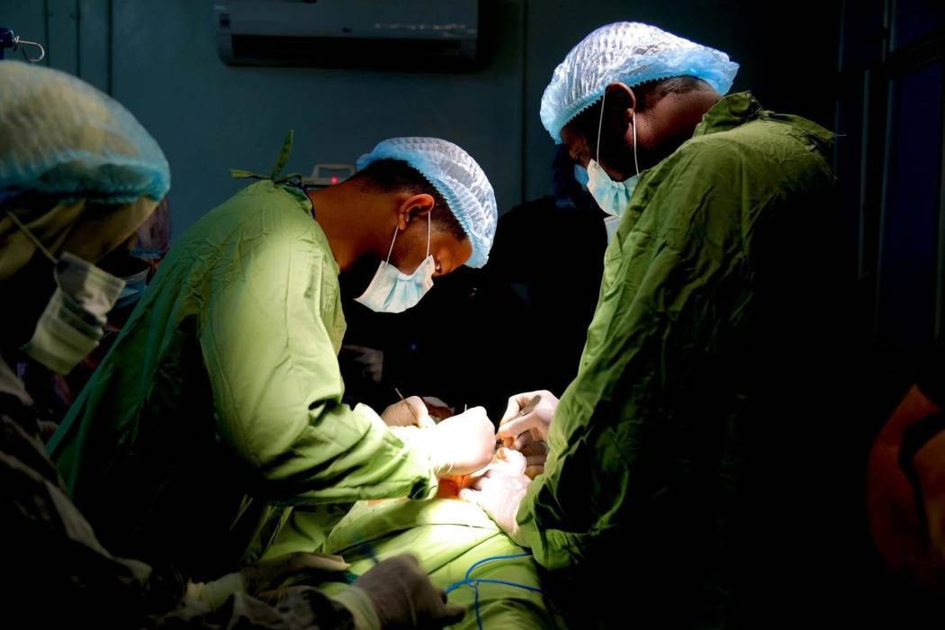 انطلاقة المخيم المجاني لإجراء 100 عملية في جراحة المسالك البولية بمدني