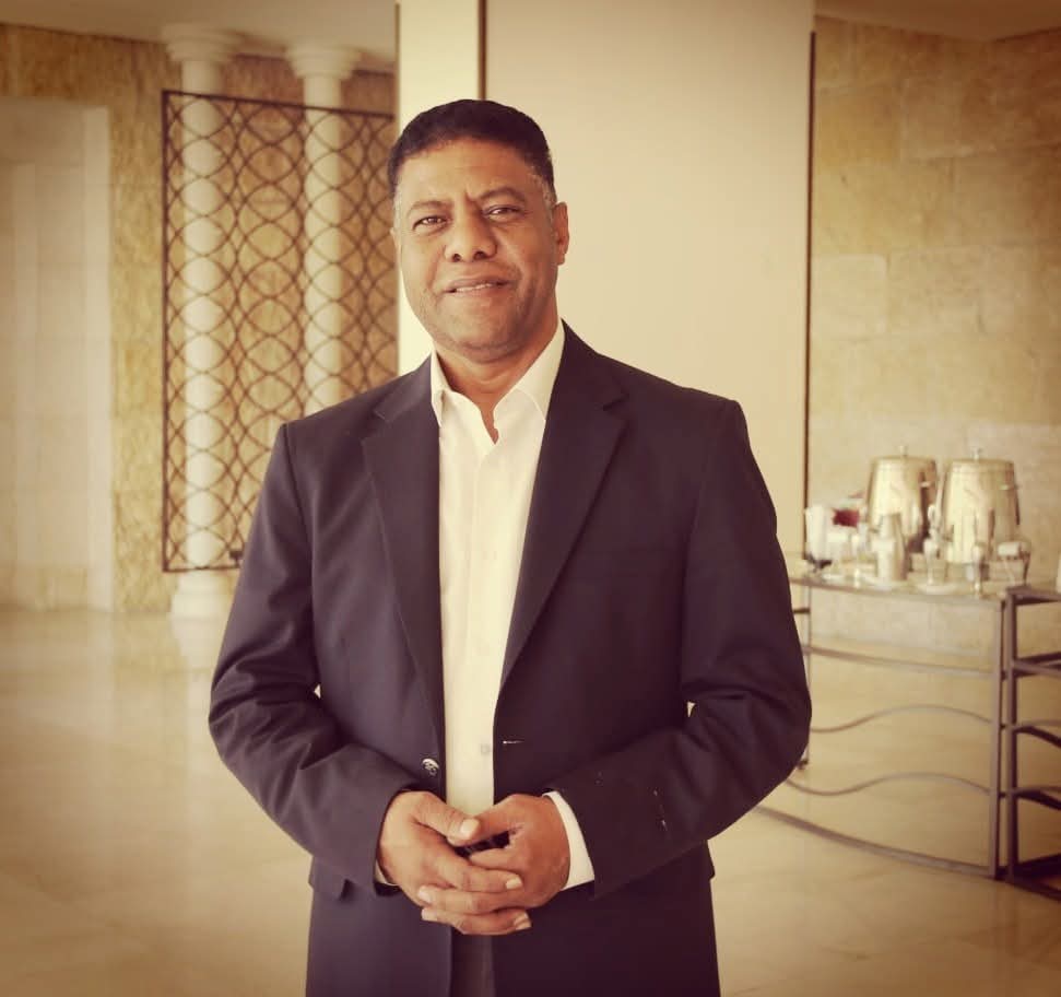 انزلوا الناس منازلهم