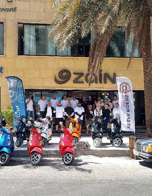 زين تدعم رحلة مالكي دراجات فيسبا إلى العقبة لتنشيط السياحة