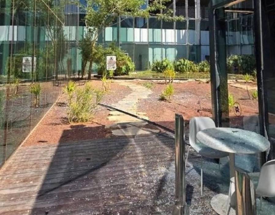 8 مصابين في مطار رامون.. وجيش الاحتلال: لم نرصد المسيّرة اليمنية