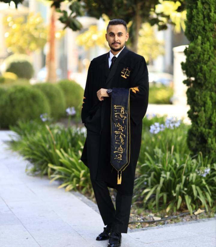 عبد الرحمن نبيل عفانة ينهي متطلبات البكالوريوس في القانون من جامعة آل البيت