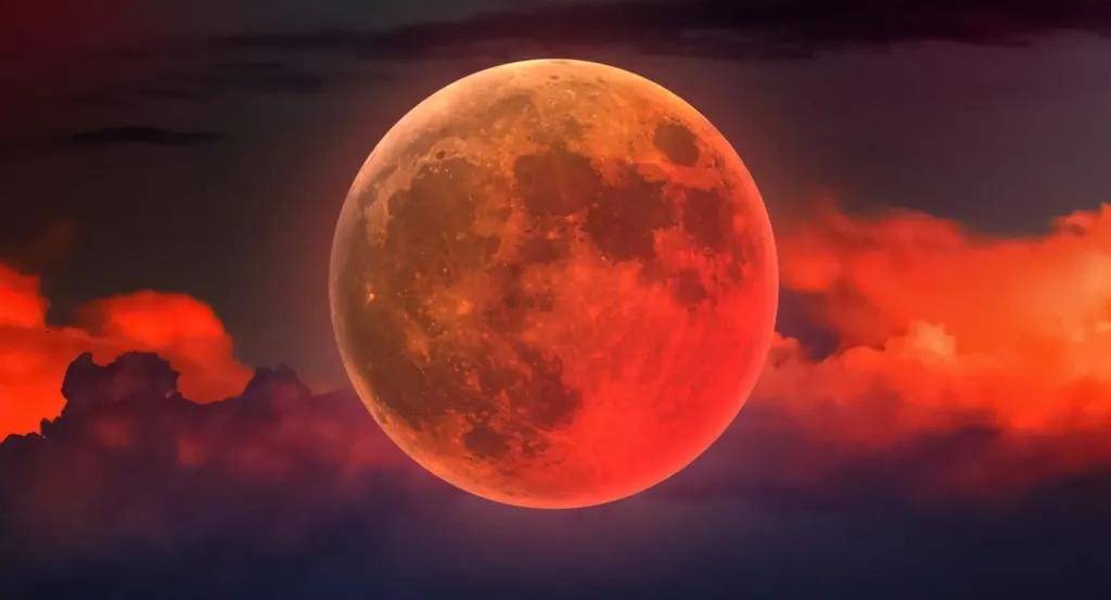 سماء الأردن تشهد خسوفاً قمرياً كلياً والأردنيون يتابعون الحدث