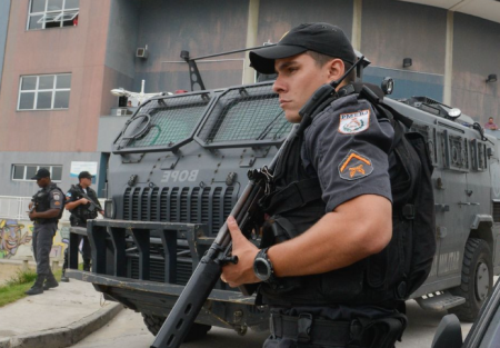 الشرطة البرازيلية تنقذ طفلة قضت حياتها كلها حبيسة