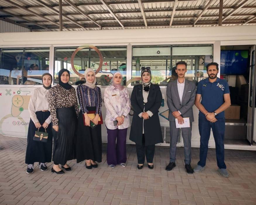مدرسة النقيرة الثانوية الشاملة للبنات تستقبل باص مختبر الألعاب الأردني