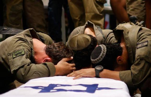 جيش الاحتلال يعلن مقتل 4 من جنوده شمال قطاع غزة