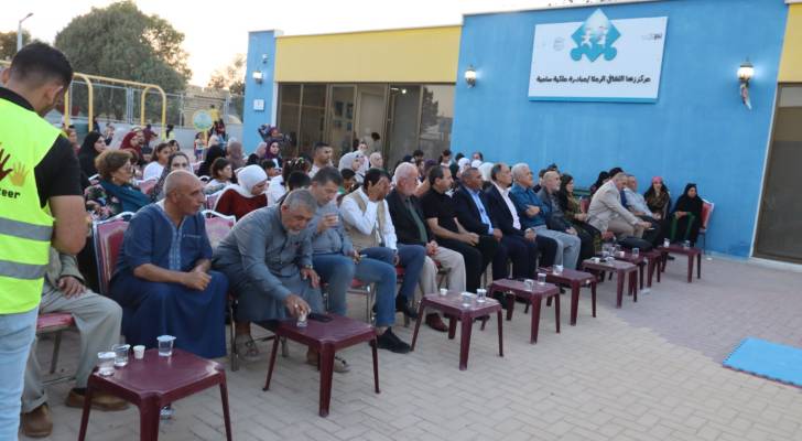 مركز زها الثقافي في الرمثا يعرض مخرجات النادي الصيفي الرابع بمشاركة واسعة من المجتمع المحلي  صور