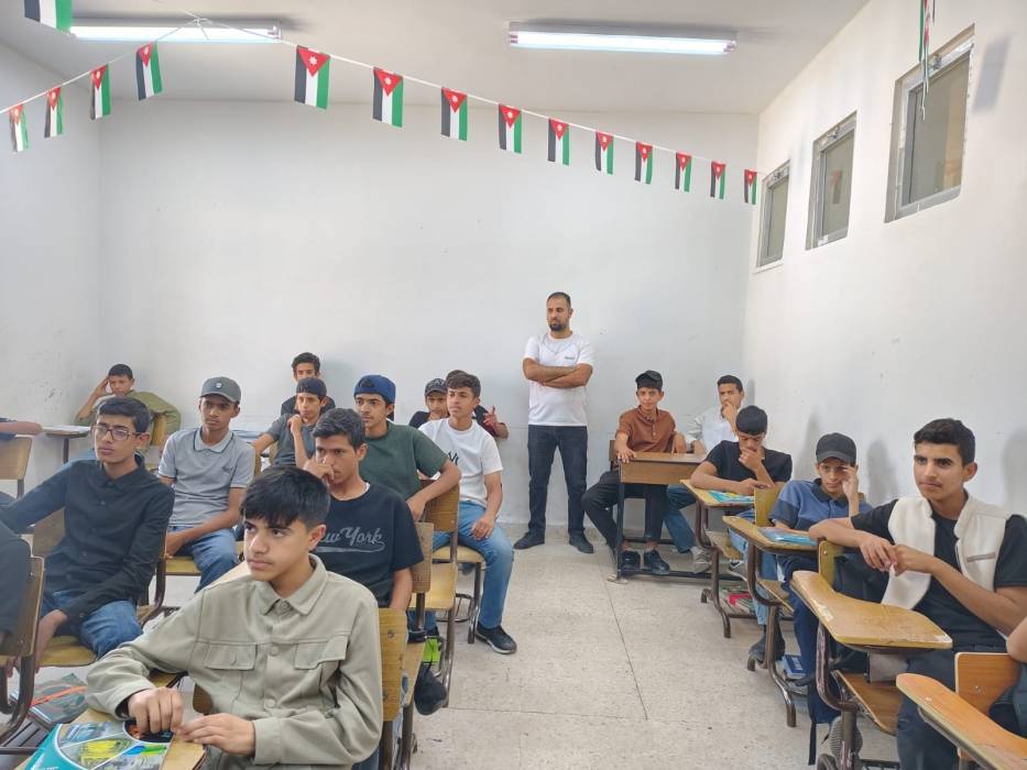 السفاسفه يتفقد سير الواقع التعليمي والتربوي في عدد من مدارس قضاء اذرح.