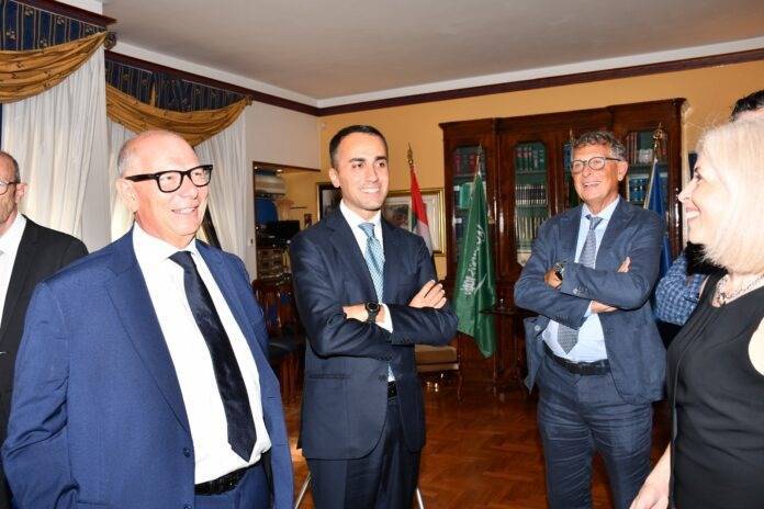 دي مايو يلتقي ممثلي 60 شركة إيطالية لتعزيز تواجدهم بالأسواق العربية