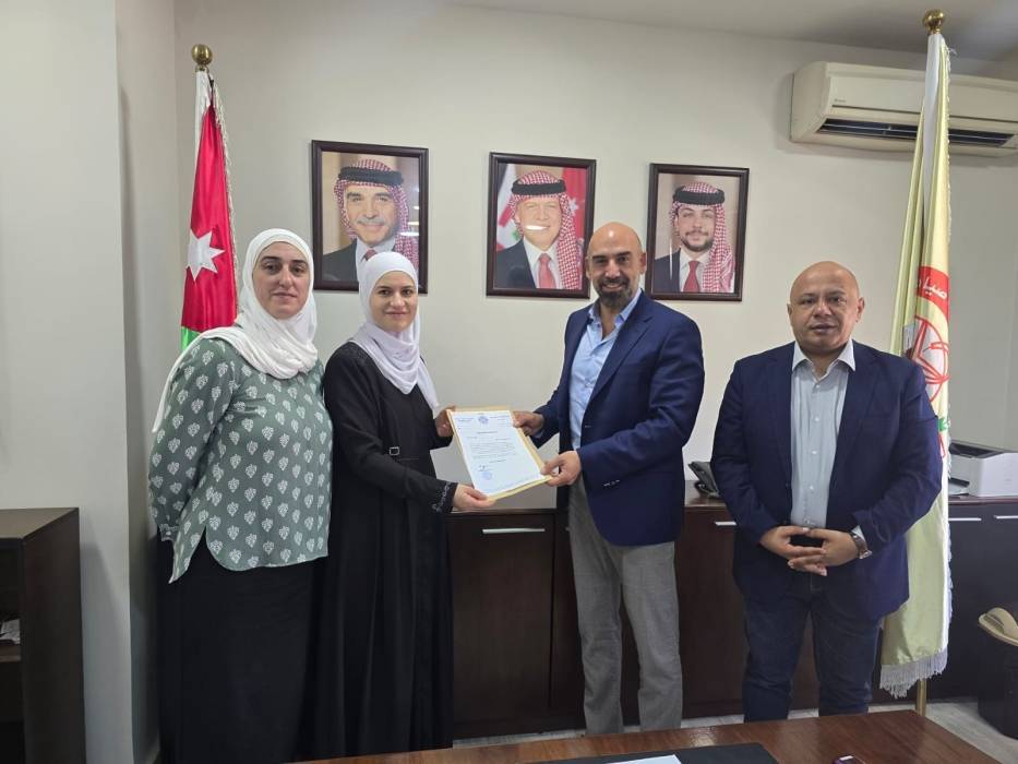 نقابة الصيادلة تثمن مبادرة جامعة الزرقاء بتخصيص منح دراسية