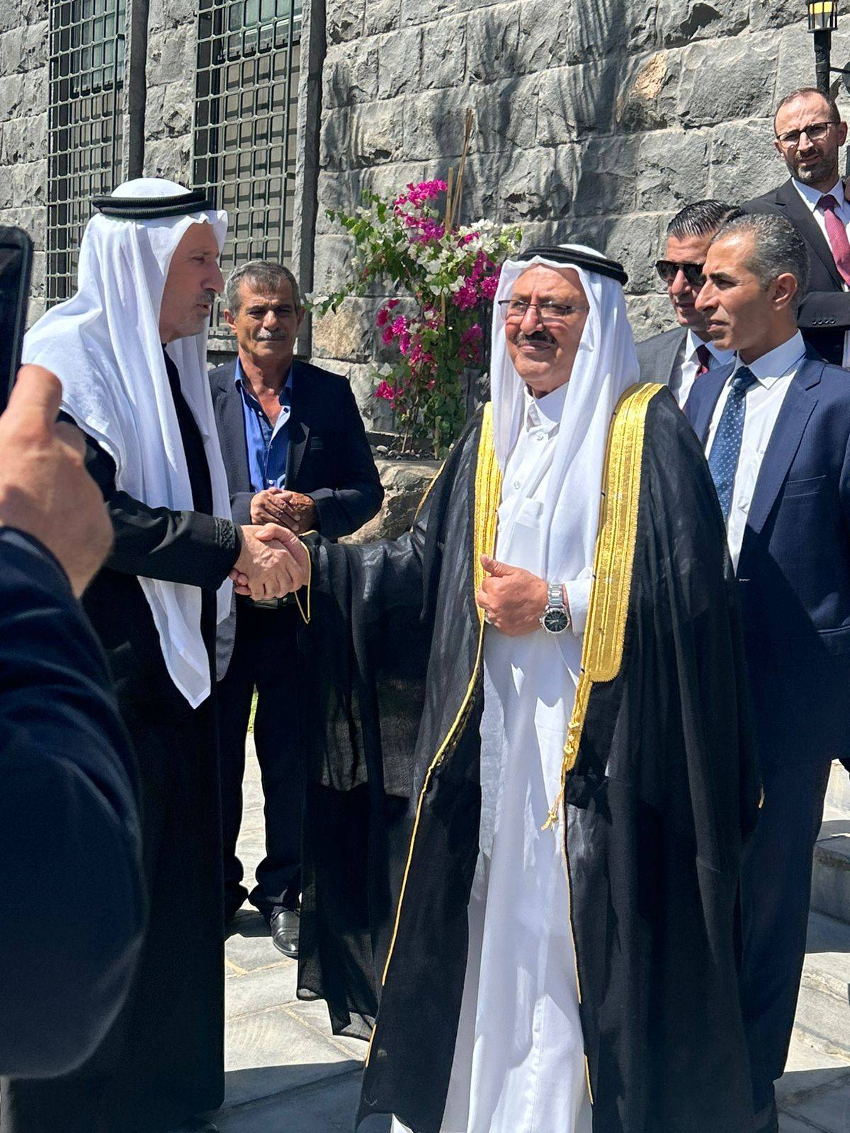 مستشار جلالة الملك لشؤون العشائر يزور عشيرة بني معروف في الأزرق