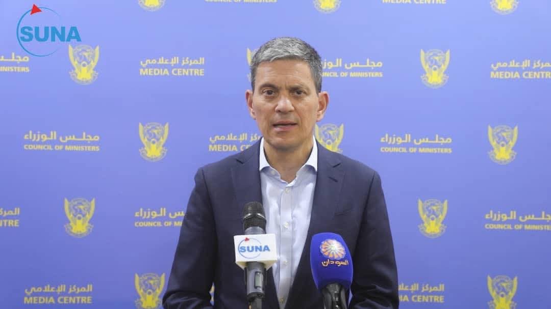 السودان : رئيس الوزراء يلتقي مدير منظمة لجنة الإنقاذ الدولية