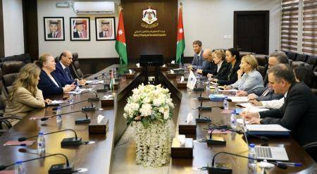 وزيرة التخطيط وبنك الاستثمار الأوروبي يبحثان التعاون الثنائي