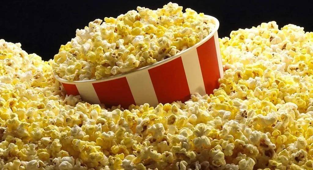 الفشار.. كنز غذائي يعزز الصحة النفسية وينشّط المخ أفضل من القهوة