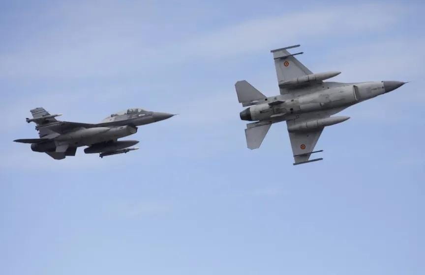 هجوم روسي مفاجئ يخترق أجواء ثاني دولة أوروبية بعد بولندا والمقاتلات الحربية تتحرك فورًا للرد