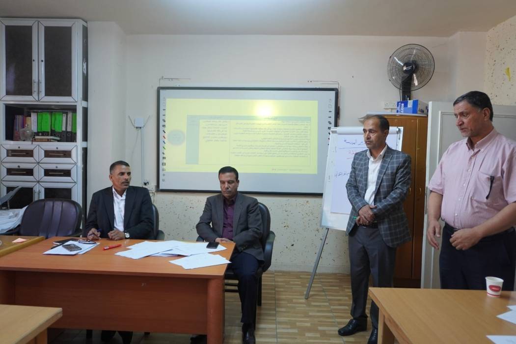 المساعيد يفتتح الورشة التوعوية بالخطة التطويرية المحدثة لمديري مدارس المخيم