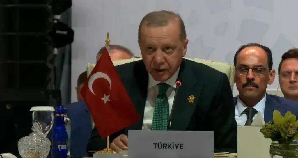 ماذا قال الرئيسان التركي والإيراني في قمة الدوحة بشأن العدوان الإسرائيلي على قطر؟