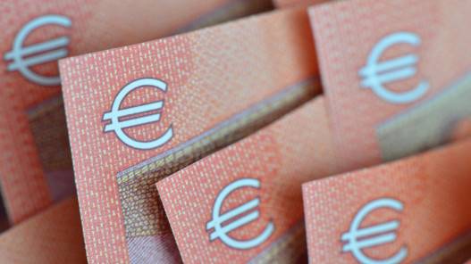 الاتحاد الأوروبي يصرف 250 مليون يورو من برنامج المساعدة المالية الكلية للأردن