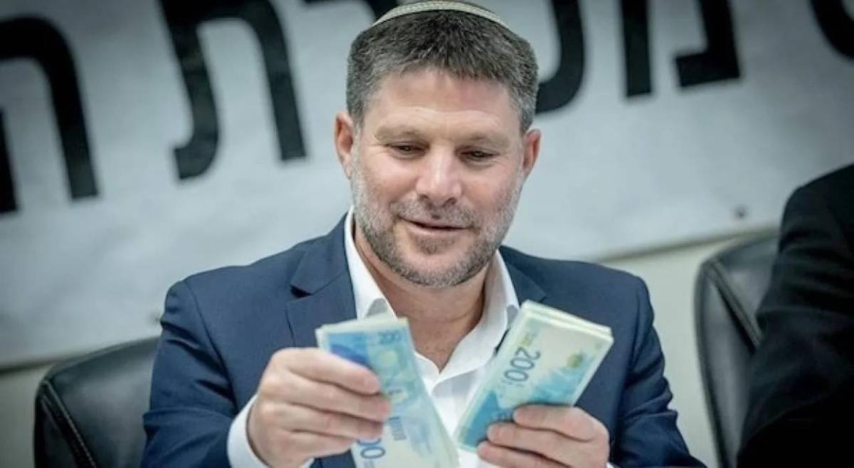 سموتريتش: هناك ثروة عقارية هائلة في غزة وسنشاركها مع الأميركيين