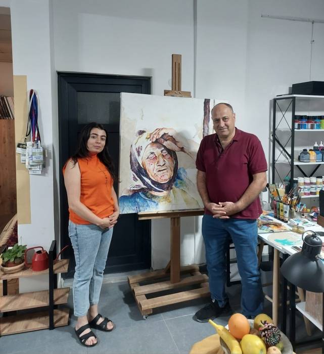 الفنان خليل الكوفحي يختتم زيارة فنية ناجحة إلى تركيا لتعزيز التعاون الثقافي والفني الدولي