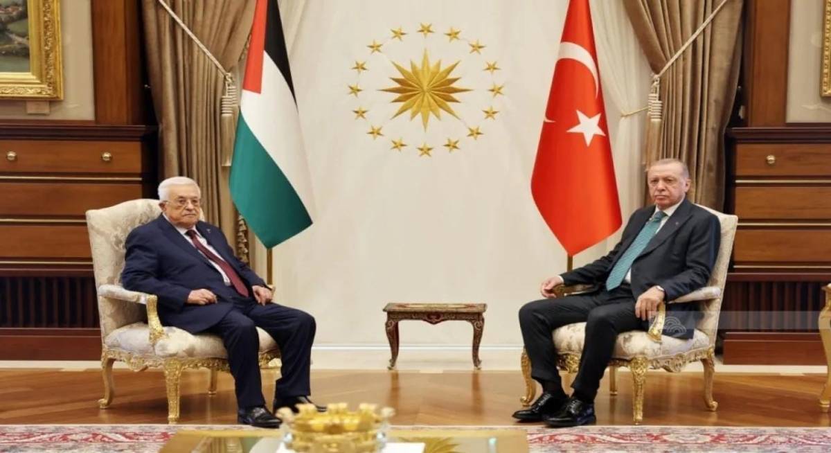 عباس خلال لقائه أردوغان: ضرورة اتخاذ خطوات جادة لمنع إسرائيل من ضم الضفة الغربية