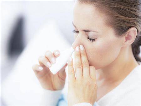 انسداد الجيوب الأنفية وتأثيره على التنفس وجودة النوم