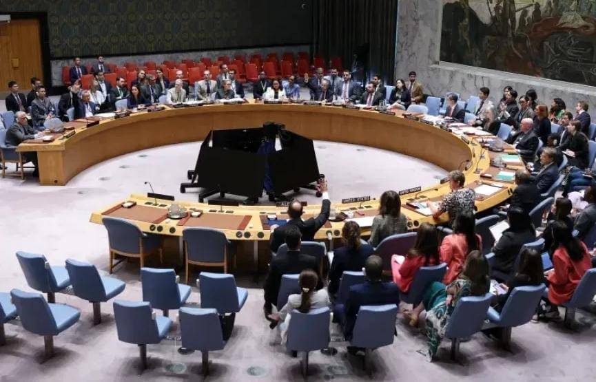 مجلس الأمن يسقط مشروع رفع العقوبات عن إيران ويترك الباب مفتوحاً لآلية الزناد