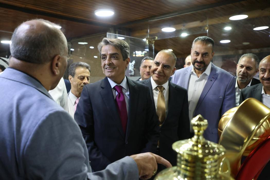 وزير الشباب يهنئ سيدات الفحيص ويؤكد أهمية الدعم الملكي