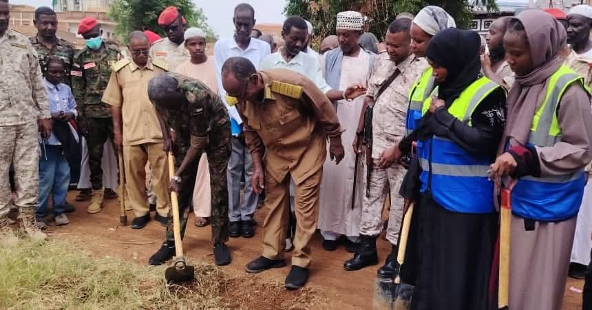 والي الخرطوم يدشن حملة كبرى لإزالة مخلفات الحرب واصحاح البيئة بحي المقرن وسط الخرطوم