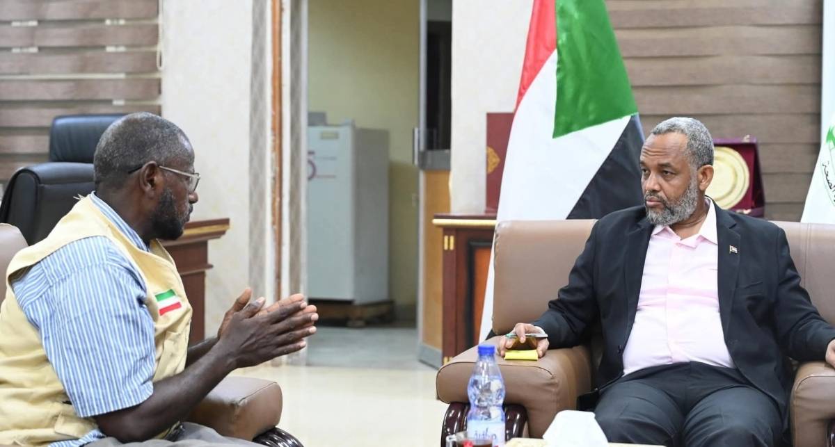 وزير الصحة السوداني يجتمع مع جمعية العون المباشر الكويتية لبحث التعاون الصحي