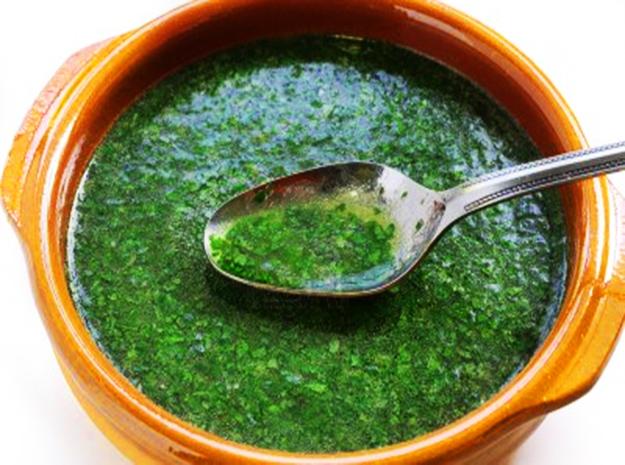 ملك أوروبي يقع في غرام الملوخية