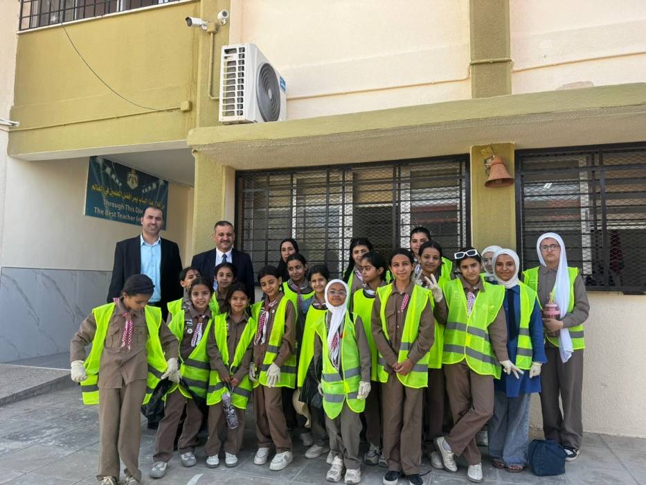 الجريري يشارك طالبات مدرسة أم الرصاص الثانوية المختلطة في الحملة الوطنية