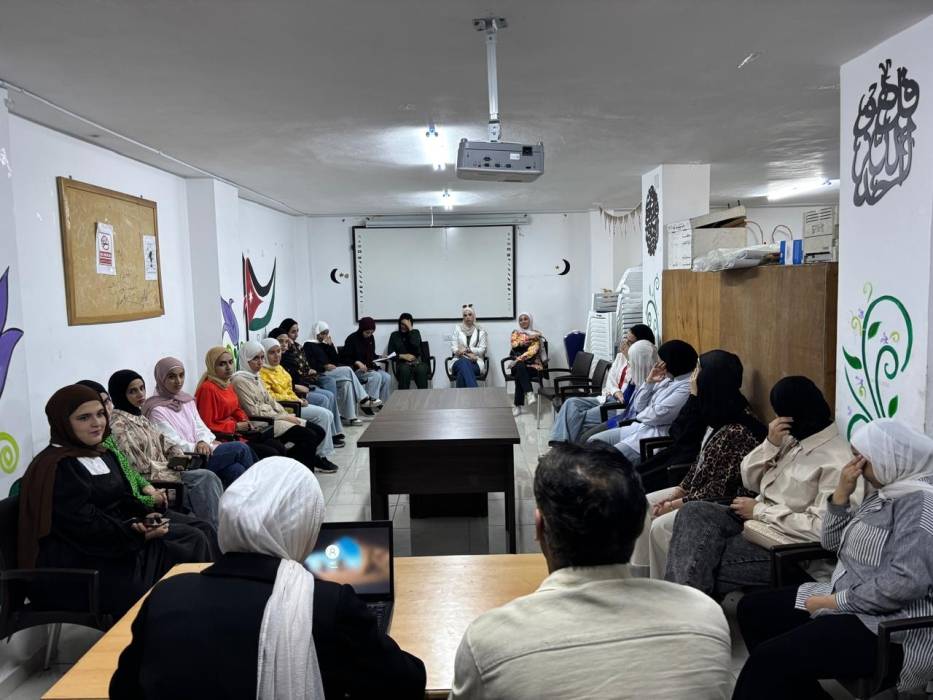 ورشة حول قانون الأحزاب والتنمية السياسية في مركز شباب وشابات سوف