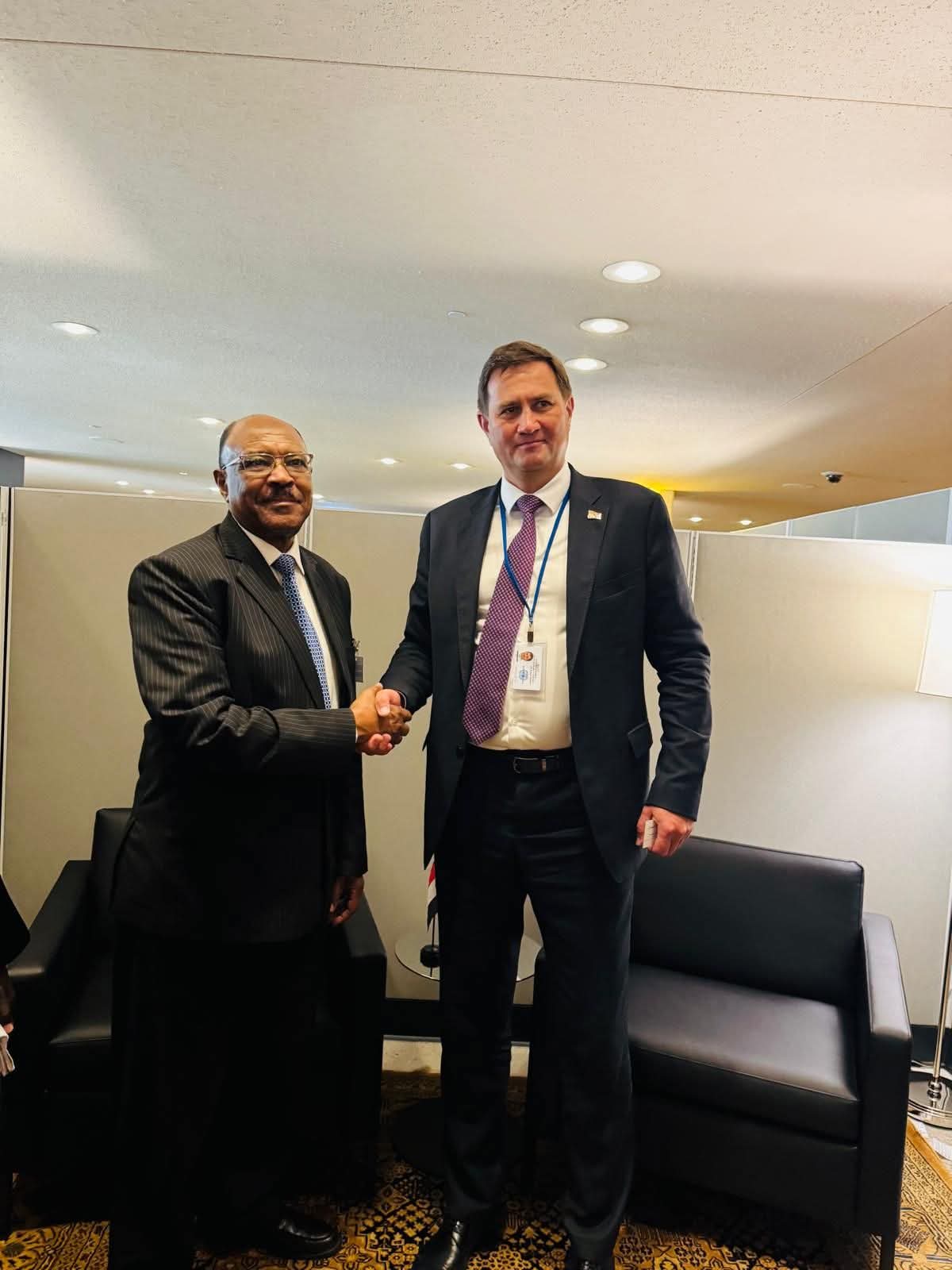 وزير الخارجية السوداني  والتعاون الدولي يلتقي بنظيره البيلاروسي