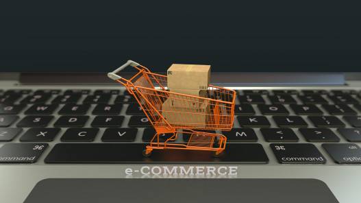 المواصفات والمقاييس تؤكد مراقبتها للمنتجات المستوردة عبر التجارة الإلكترونية